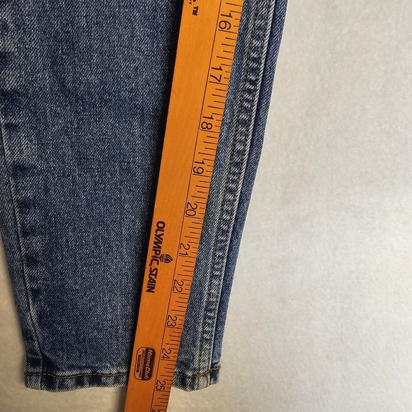 Vintage Guess 90s skinny light wash jeans - Picture 3 of 14